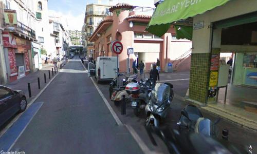 Local proche du marché Forville