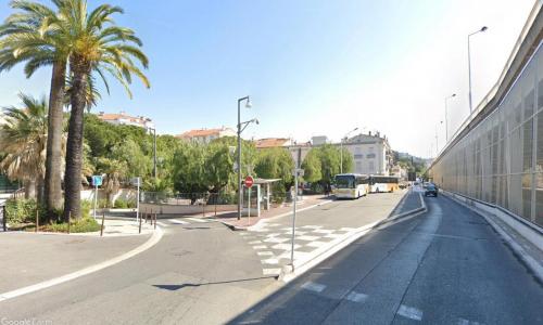 Surface commerciale de 358 m² avec 36 m de vitrine linéaire